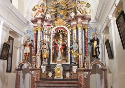Obnova glavnega oltarja Sv. Nikolaja iz p. c. v Dvoru pri Polhovem Gradcu