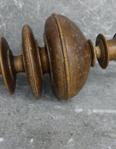 Voskanje izletnih luknjic -