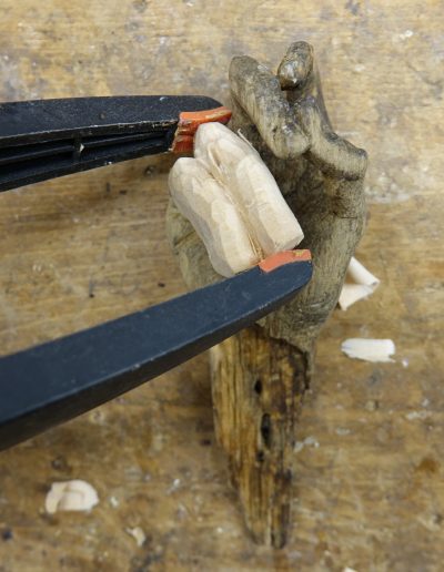 Dodelava manjkajočih prstov v lipovini